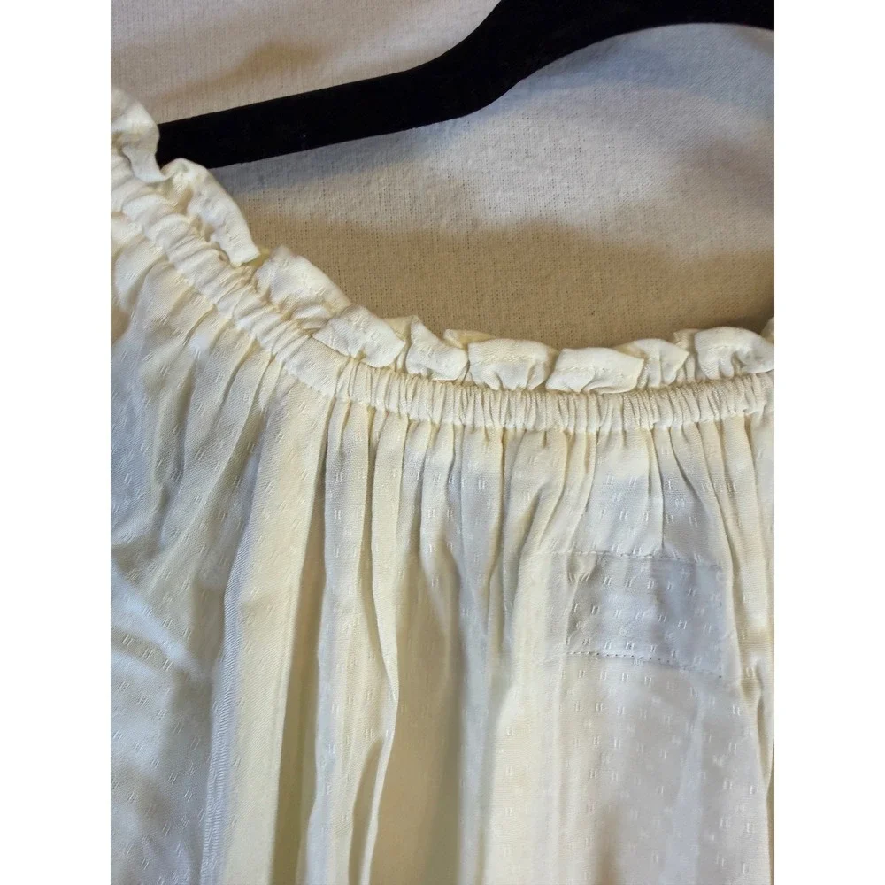 Old Navy off white